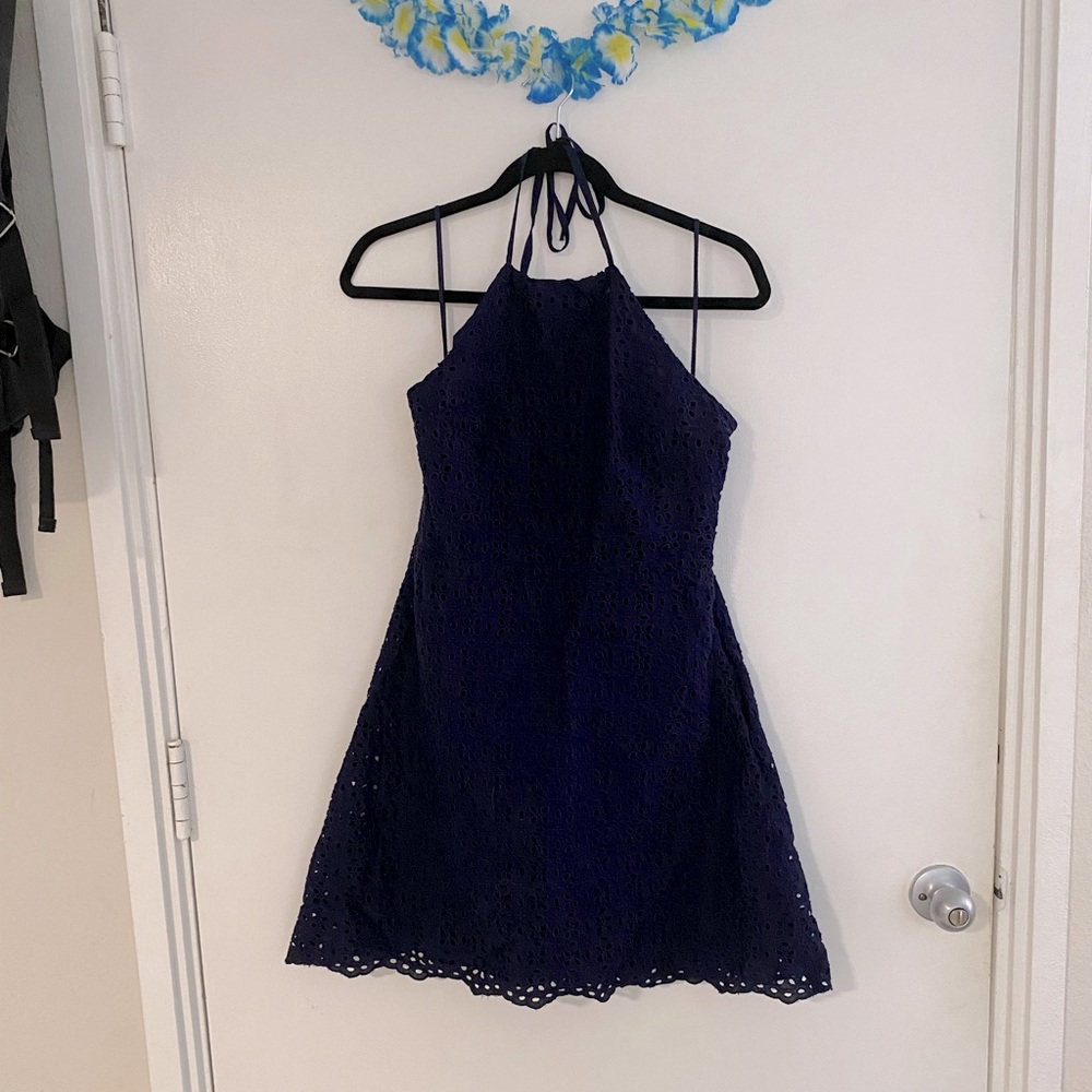 EUC Gap women’s dress size 8! Only worn once- in excellent condition.